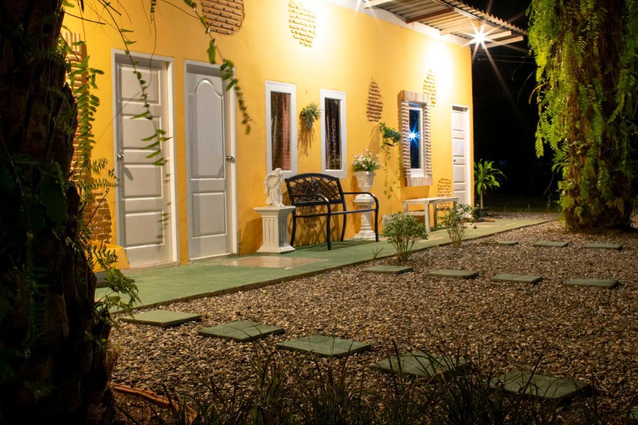 View Dao Jantra Hotell Chachoengsao Eksteriør bilde